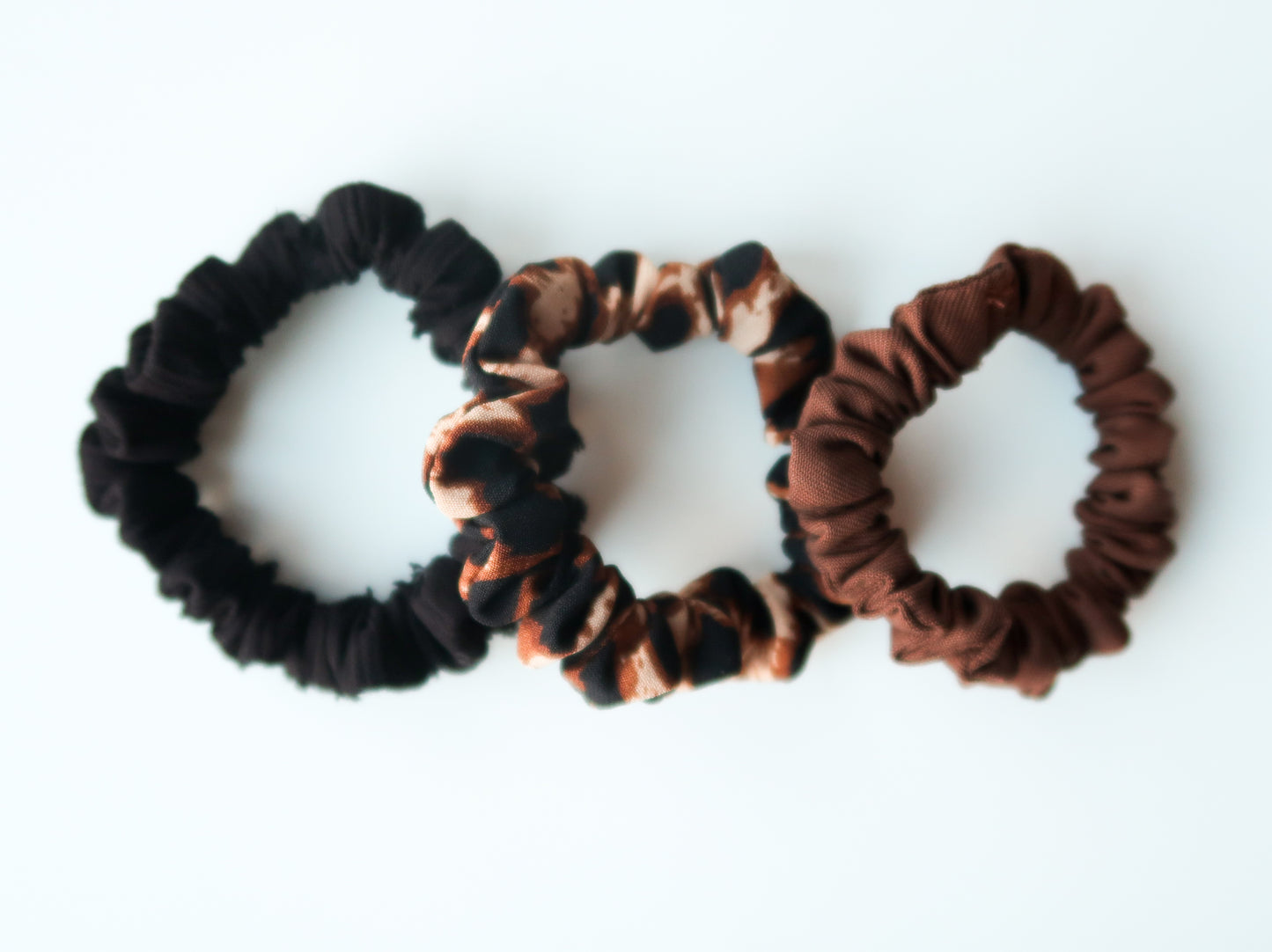 Mini Cocoa Scrunchie