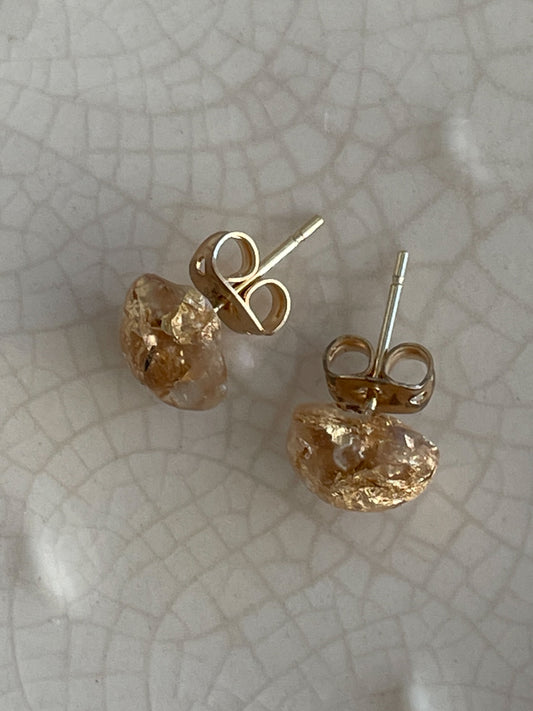 Gold leaf stud earrings 