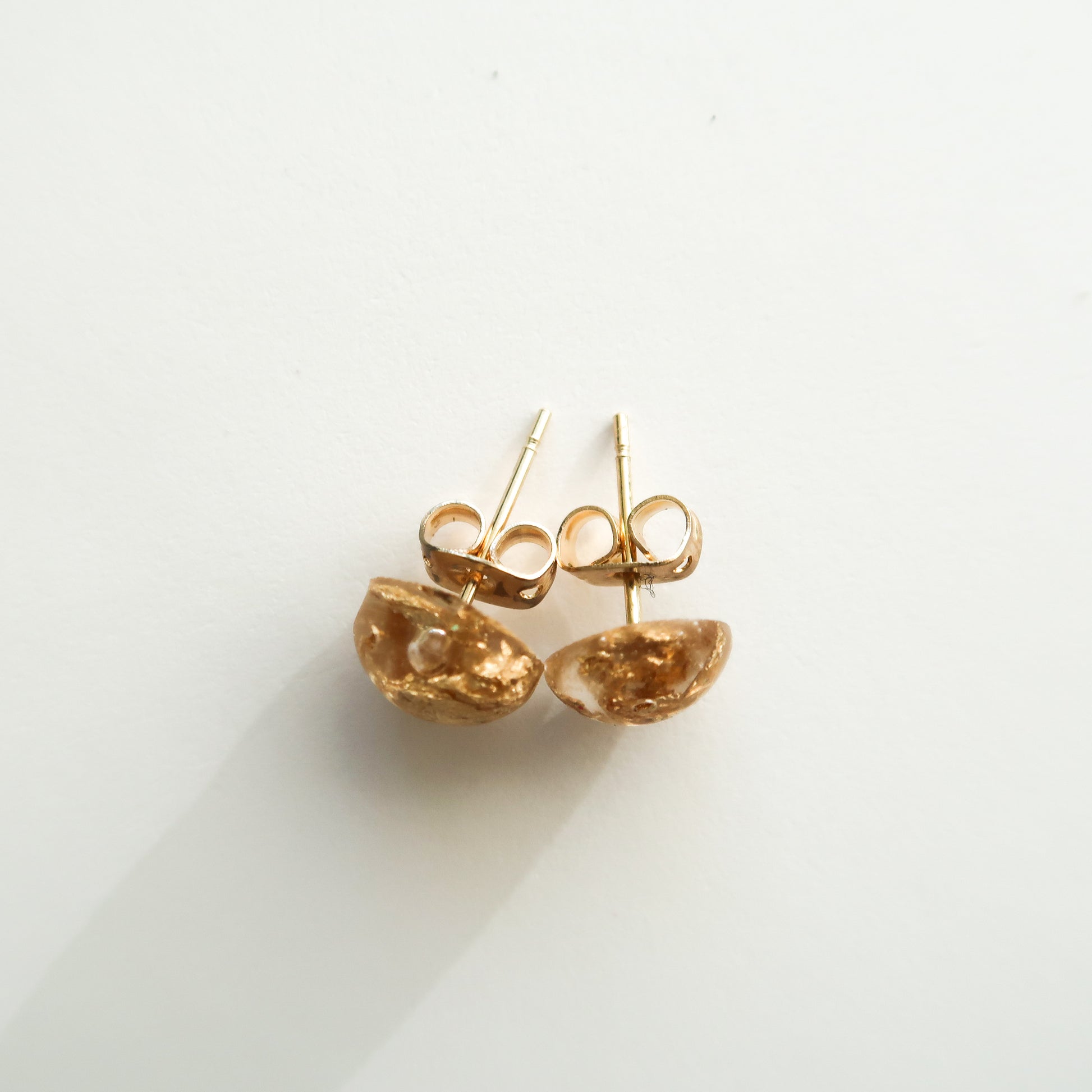 sparkly gold stud earrings